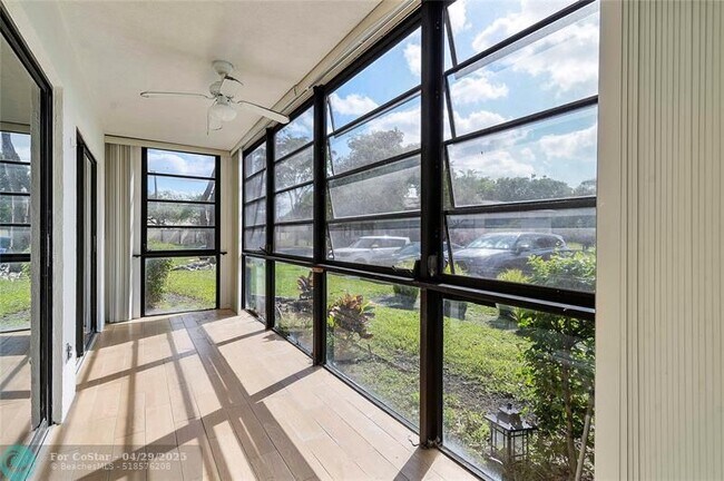 Building Photo - 9870 S Belfort Cir