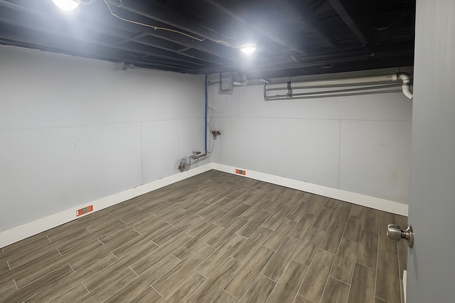 Building Photo - 416 Woodland Ave