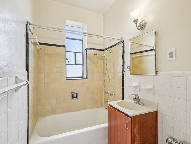 Floorplan - Cameron Court Apartments