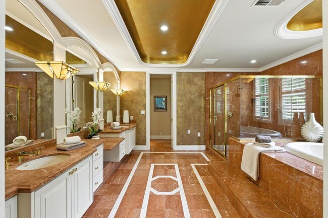 Building Photo - 90 Broadacres Rd