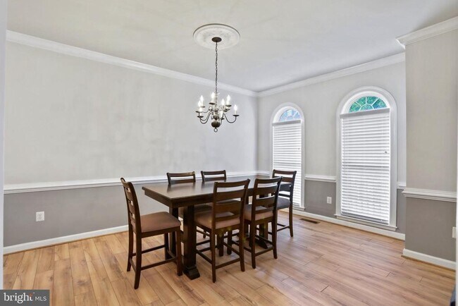 Building Photo - 24906 Earlsford Dr