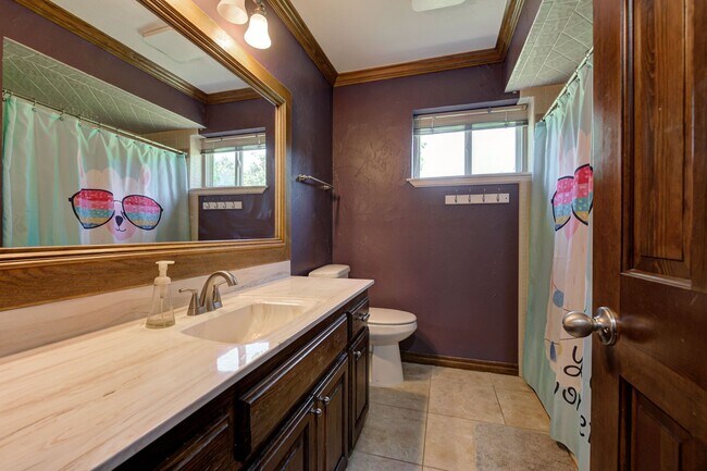 Building Photo - 7808 Forest Ln