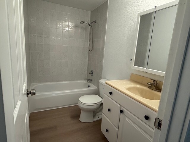 bathroom upper level - 4820 36th Ave E