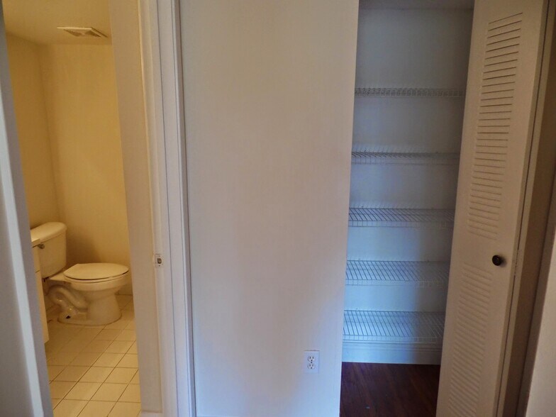 Building Photo - 3844 Lyons Rd