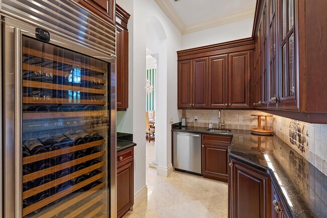 Building Photo - 18669 SE Palm Island Ln