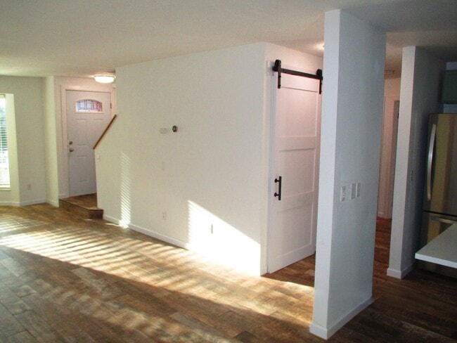 Building Photo - 33124 E Lake Holm Dr SE