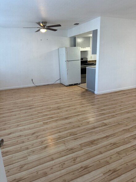 Building Photo - 3634 Bellinger Ct