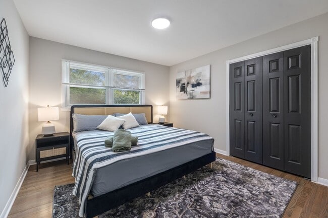 Building Photo - 12548 S Major Ave