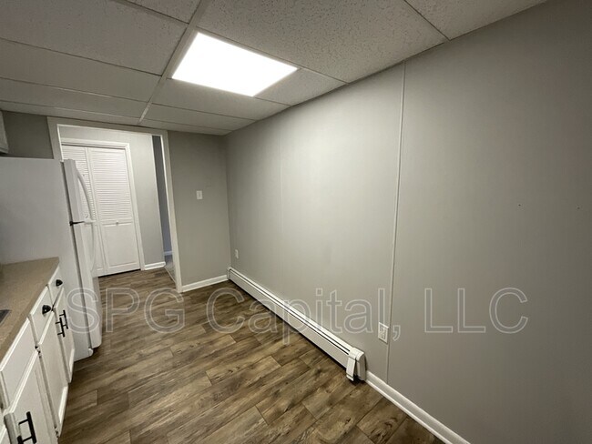 Building Photo - 51 Chambersburg St