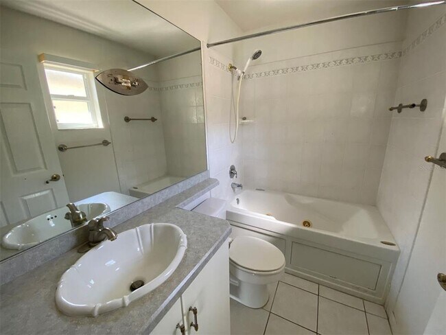 Building Photo - 109 Kings Dr