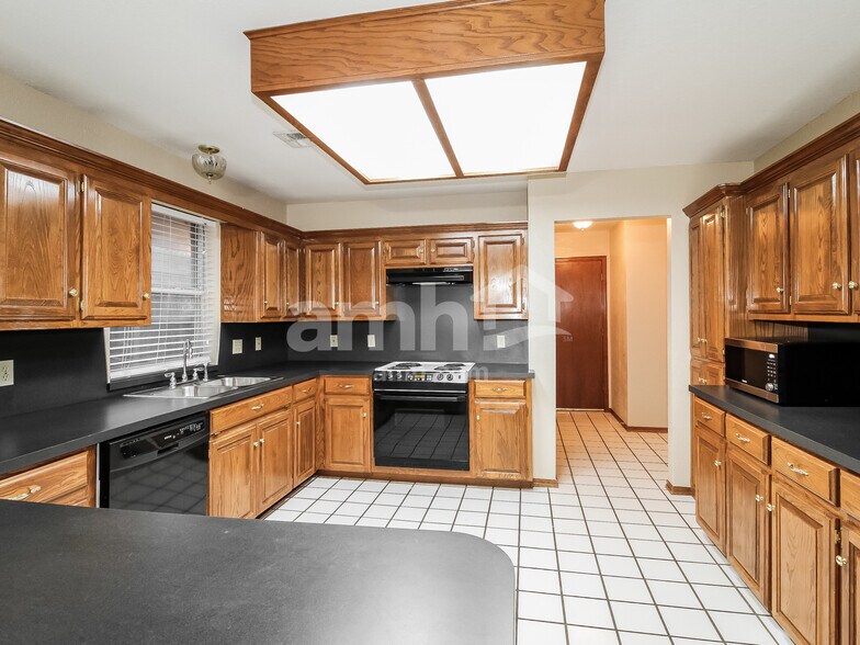 Building Photo - 513 NW 173rd St