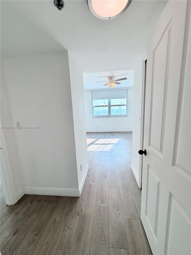 Building Photo - 2665 SW 37th Ave