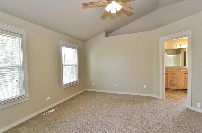 Building Photo - 5256 W McMurtrey St