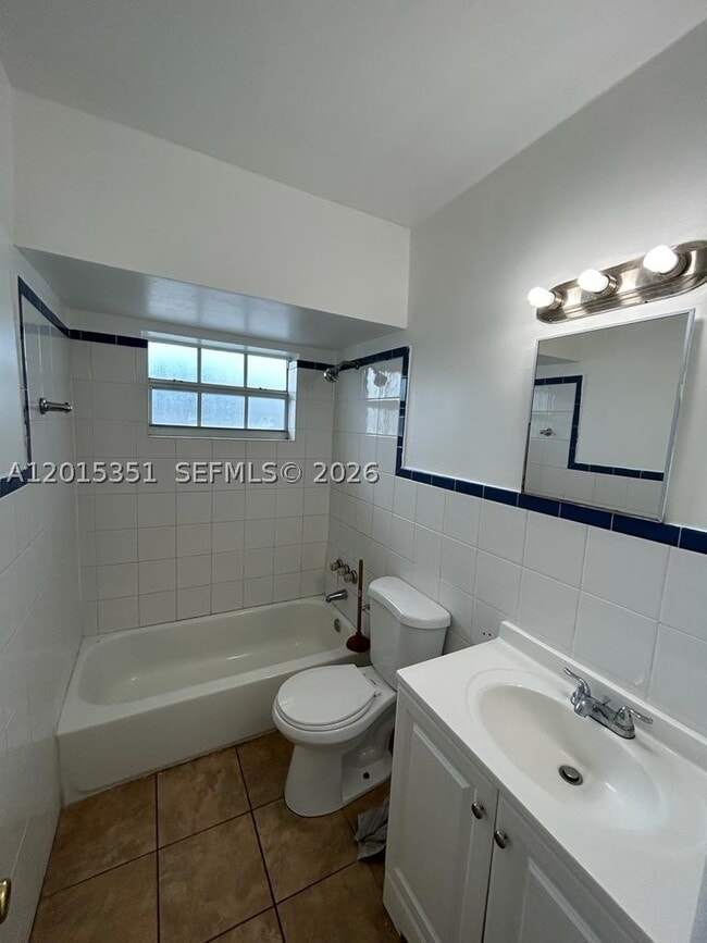 Building Photo - 7920 East Dr