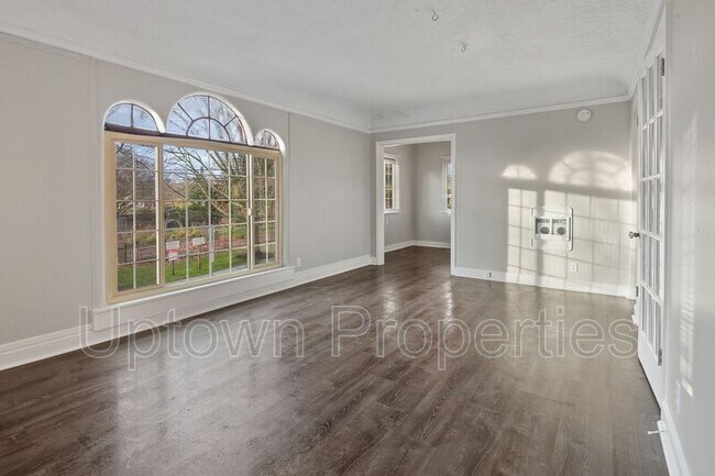 Building Photo - 1344 NE 68th Ave