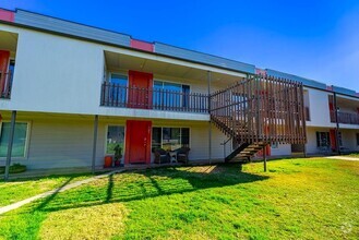 Building Photo - 2200 Dickson Dr