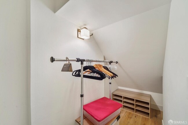 Building Photo - 601 4th St