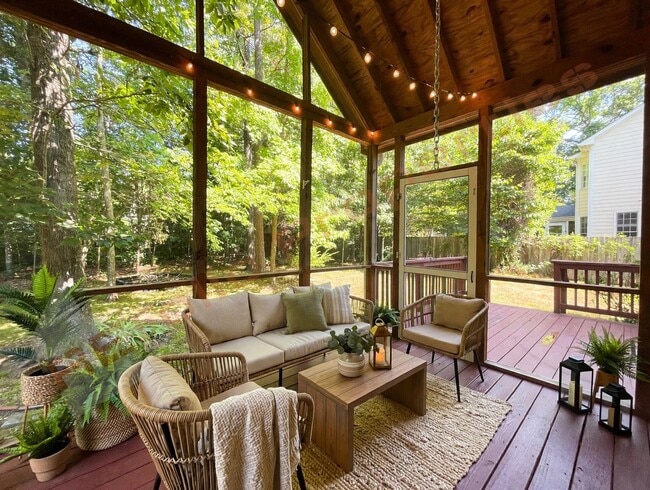 Building Photo - 413 Perry Creek Dr