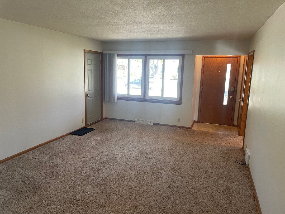 Building Photo - 8701 W 35th St