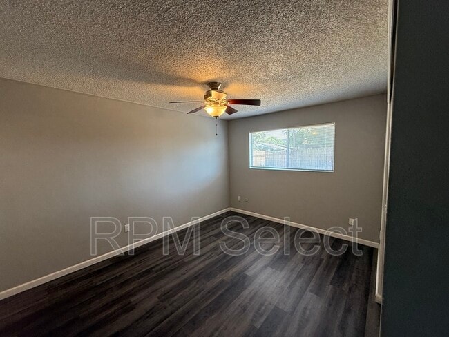 Building Photo - 8826 Grayling Way