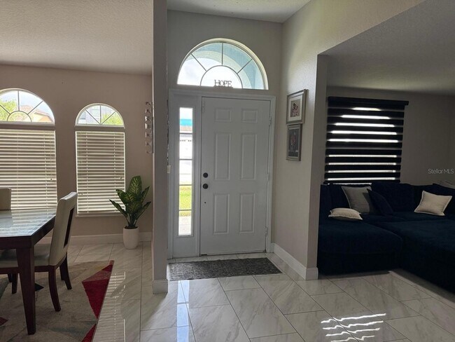 Building Photo - 4706 Doral Pointe Dr