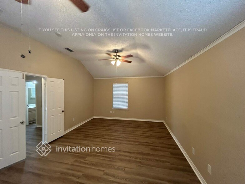 Building Photo - 2908 Olympia Dr