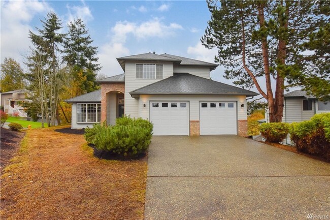 Primary Photo - Remodeled Home in Mukilteo!