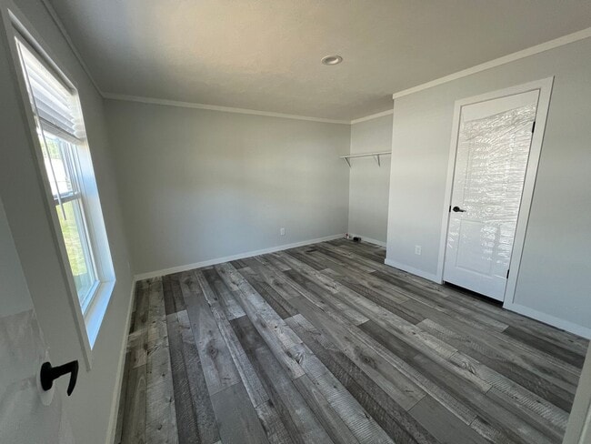 Building Photo - 1 Bedroom 1 Bath Mobile Home For Rent