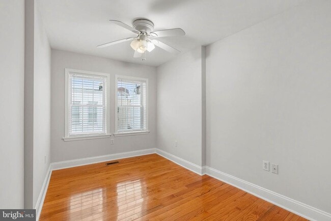 Building Photo - 614 S LeCount St