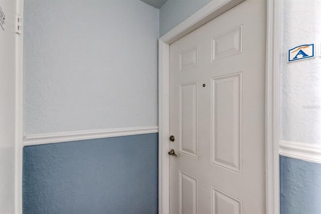 Building Photo - 5092 Beach Dr SE