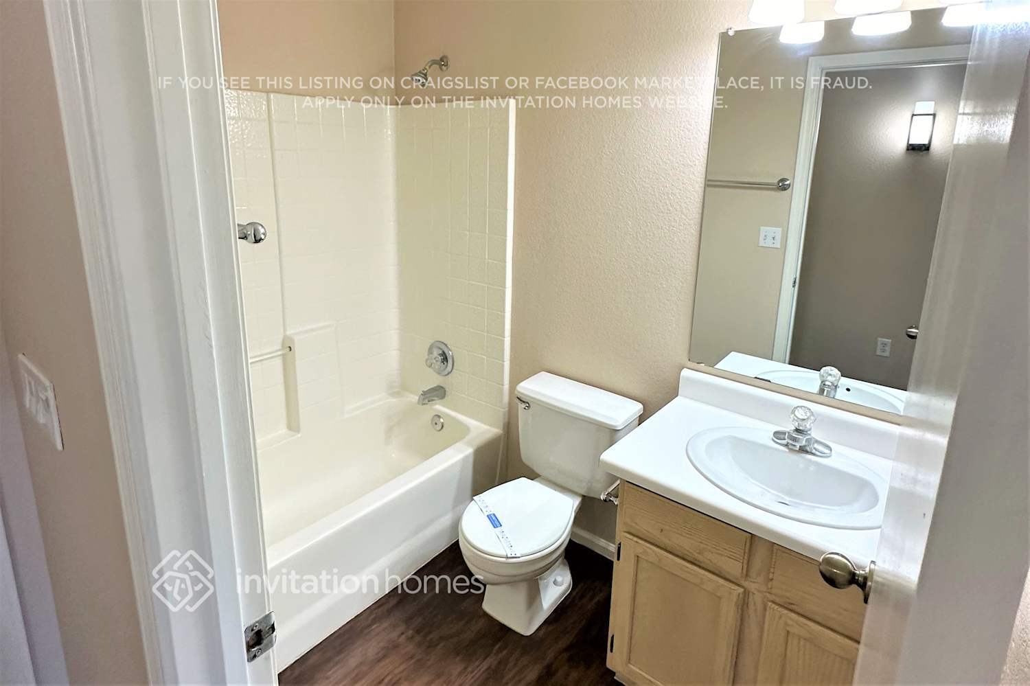Building Photo - 3127 W Donald Dr