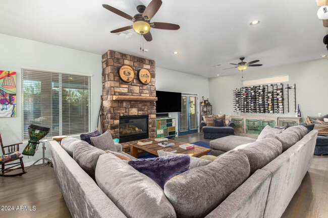 Building Photo - 20475 E Palomino Dr