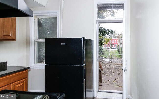 Building Photo - 2420 Greenmount Ave