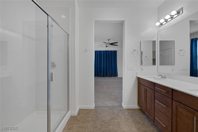 Building Photo - 489 Intonation St