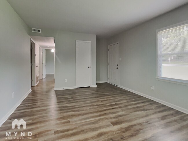 Building Photo - 3622 Bardot Dr