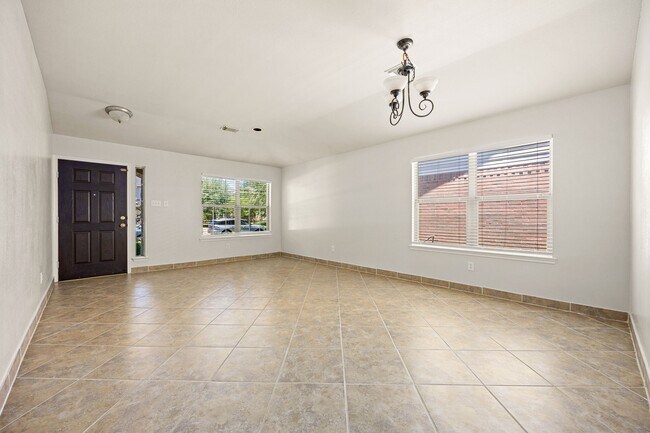 Building Photo - 21623 Dalton Spring Ln