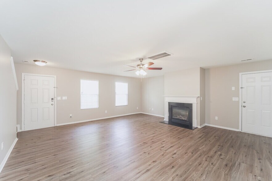 Building Photo - 12418 Dervish Ln