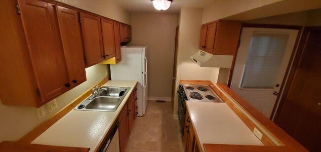 Building Photo - 1 bedroom in Billings MT 59102