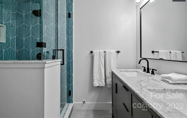 Building Photo - 3709 Sargeant Dr