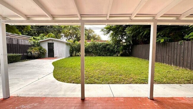 Building Photo - 2474 SW 24th Ter