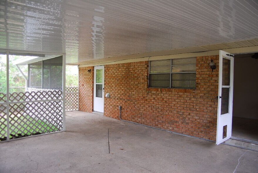 Building Photo - 109 Ralph Dr