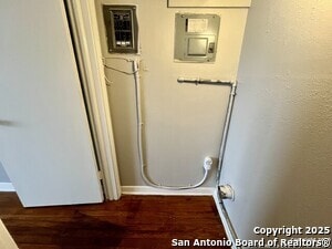 Building Photo - 243 Deerwood Dr