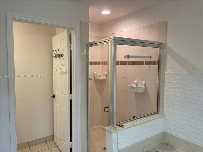 Building Photo - 9724 Darlington Pl