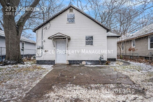 Building Photo - 2913 Howden St