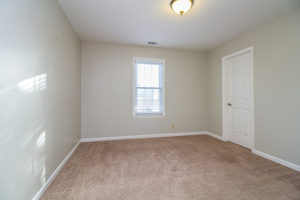 Building Photo - 6537 Arvington Way