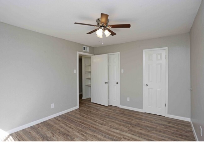 Building Photo - 9302 Beck Ave