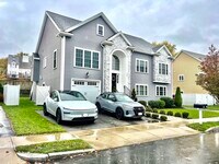 Building Photo - 259 Oakwood Ave