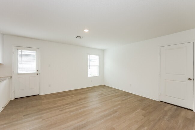 Building Photo - 2839 Ruby Crossing