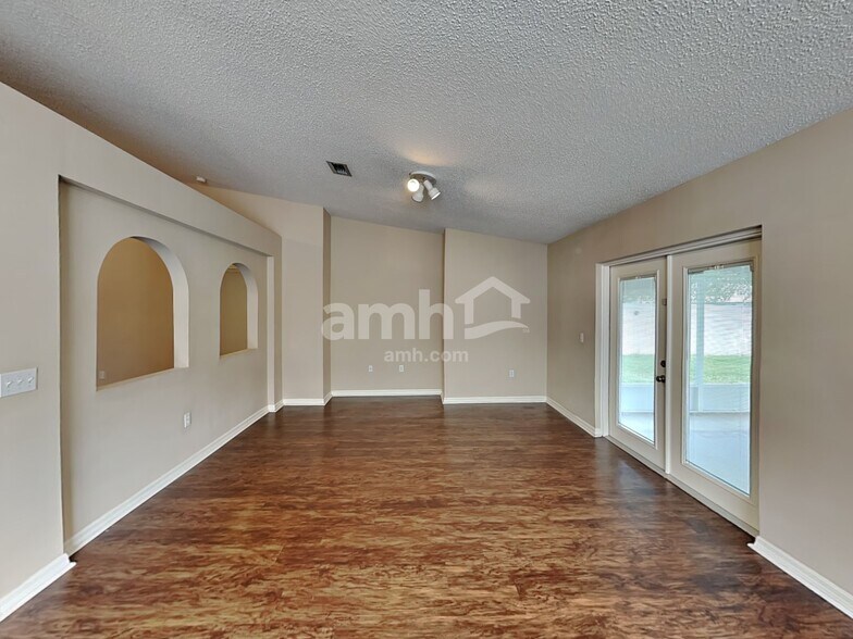 Building Photo - 19206 Wood Sage Dr