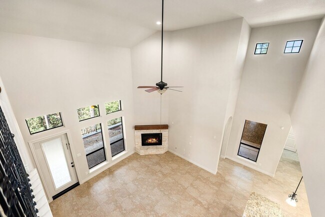 Building Photo - 32 Evangeline Blvd